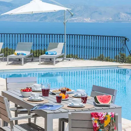 Aetos Villa *